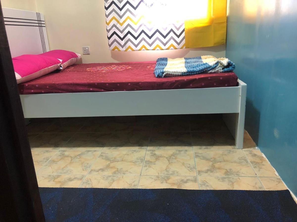 Moon Backpackers , Al Rigga , Partition For Couples And For Singles Leilighet Dubai Eksteriør bilde