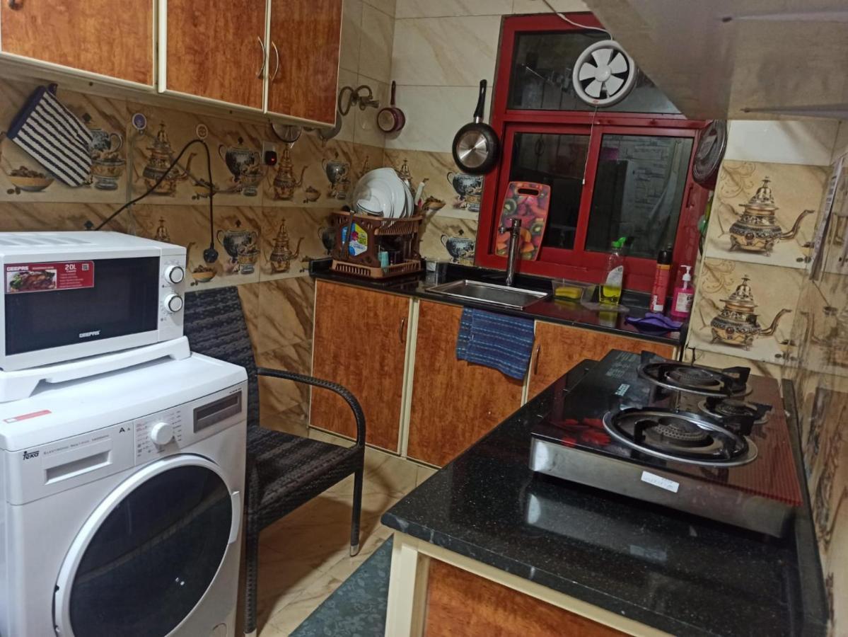 Moon Backpackers , Al Rigga , Partition For Couples And For Singles Leilighet Dubai Eksteriør bilde