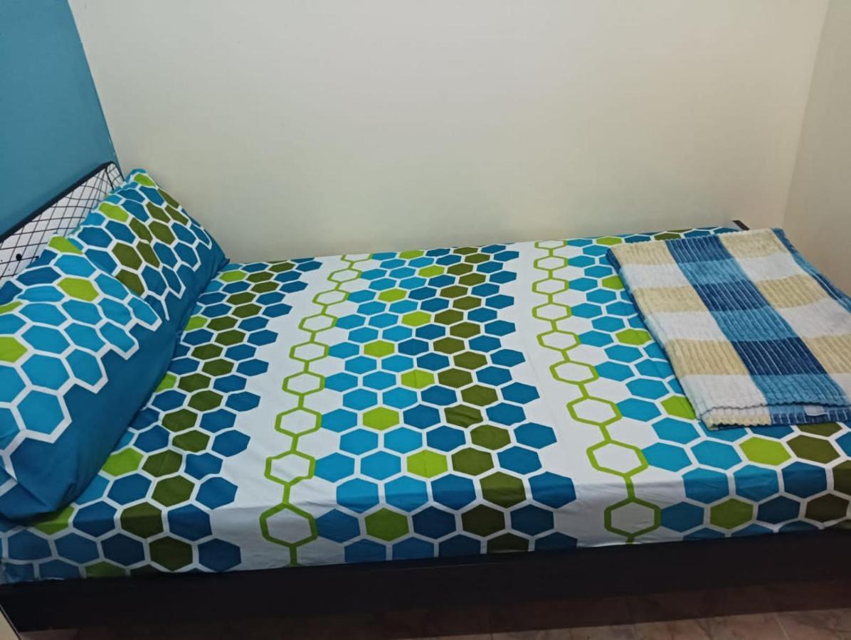 Moon Backpackers , Al Rigga , Partition For Couples And For Singles Leilighet Dubai Eksteriør bilde