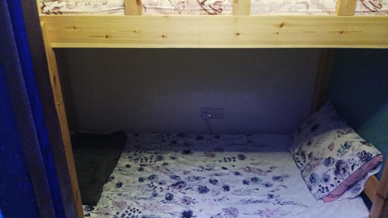 Moon Backpackers , Al Rigga , Partition For Couples And For Singles Leilighet Dubai Eksteriør bilde