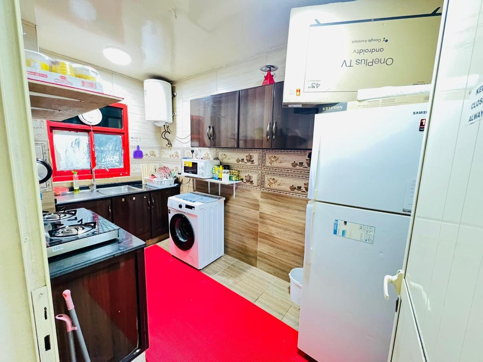Moon Backpackers , Al Rigga , Partition For Couples And For Singles Leilighet Dubai Eksteriør bilde